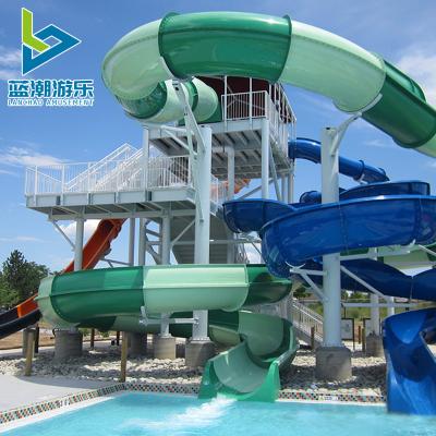 Cina Fabbrica Sport acquatici all'aria aperta Commerciale Parco tematico acquatico Attrezzature Resort Place Scivolo acquatico a spirale in fibra di vetro in vendita