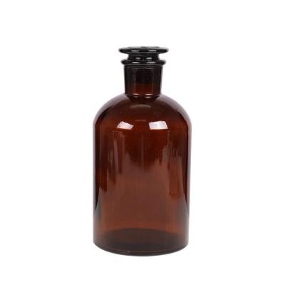 China Popular Eco-friendly Pharmacy Reagent Amber Dark Brown Chemical Laboratory Glass Bottle 250ml For Reagent Apothecary Bottle Jar Wholesale for sale