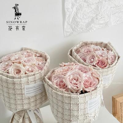 China High Quality Waterproof 1.5x0.5M White Woven Cloth Wrapping Paper For Fresh Flower for sale