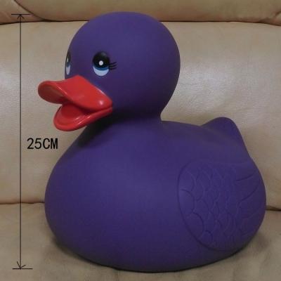 China shenzhen Large size rotocasting vinyl bath duck toys for kids ITCI plastic factory for sale