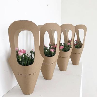 China Disposable Disposable Flower Carry Bags Kraft Paper Layout for sale