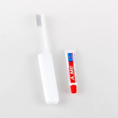 China Custom Hotel Hotel Amenities Toothbrush Set Cheap Disposable Toothbrush With Toothpaste Kit for sale