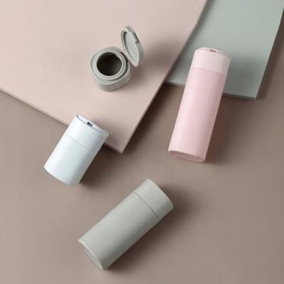 China Soft Touch cosmetische buitensporige plastic knijpdop schijfpot vierkante maat HDPE reisnavulling cosmetische fles voor handgel handdesinfecterend middel Te koop