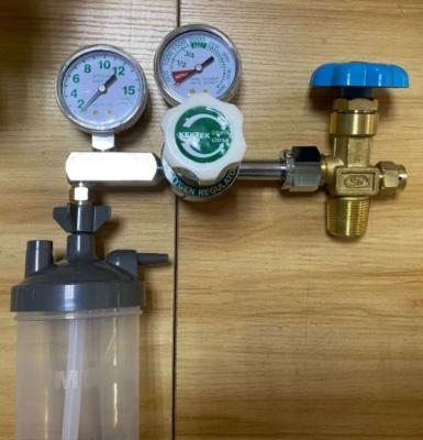 China High Pressure Natural Gas Regulator Cga 540 Connector Brass Material Medical Oxygen Pressure Reducing Regulator for sale