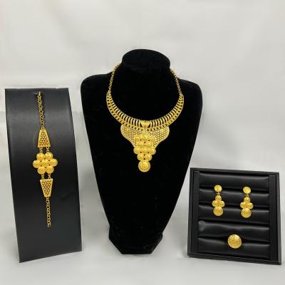 China Fashion Jewelry Accessories 24K Luxury Party Jewelry Set Bridal Pendant Chains High Quality Dubai Fashion Jewelry Popular Jewelry Set for sale