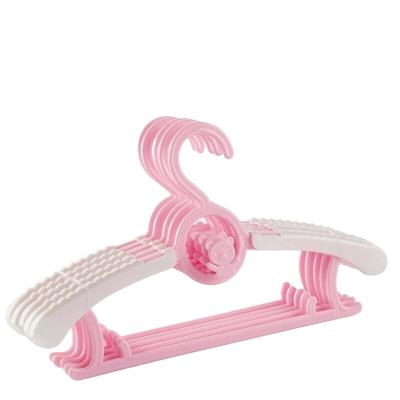 China Anti-slip OEM/ODM manufacturer hot selling kids plastic cloth hangers for sale