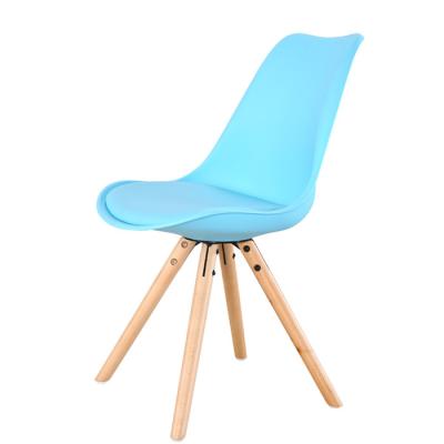 China Modern Hot Selling and Returning Living Room Chair Legs Chair PP Seat, PU Cushion Beech Wood Legs Dining Chairs for sale