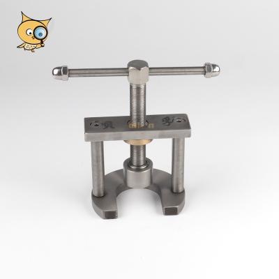 China Viable ALL IN 304 Stainless Steel Hot Selling Self Made Good Drop In D Type Spear Key Barrel Opener Keg Installer For Beer Keg for sale