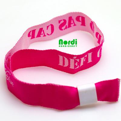 China Easy To Wear And View Eco-Friendly Festival Fabric Wristband Eco-Friendly Custom Event Woven Wrist Band For Concert for sale