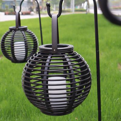 China Wholesale Garden Hanko Outdoor Handmade Rattan Waterproof Hanging Solar Lantern Lights for sale