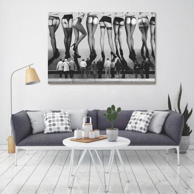 China Modern Black and White Ladies Legs Life Still Glass Painting Wall Decor for Bedroom Living Room Decoration Ready to Hang for sale