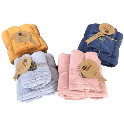 China Child safe coral fleece thickened gift embroiderylogoBath absorbent towel towel set for sale