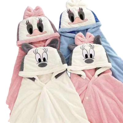 China Soft Thick Coral Absorbent Household Cloak Baby Fleece Bath Towel Safe For Kids Bath For Kids for sale