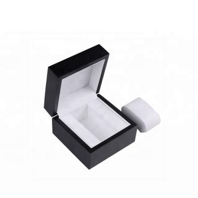 China Handmade Stock Cheap Hot Sale Black Watch Box For One Watch for sale