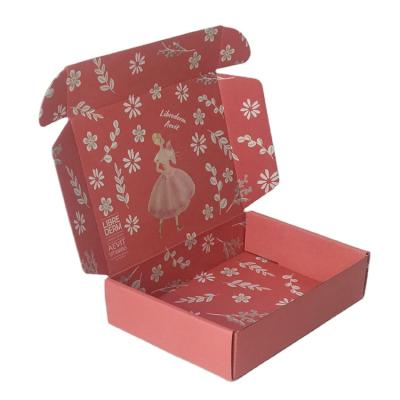 China Recyclable Eco Friendly Packaging Custom Shipping Box Clothes Corrugated Paper Box Apparel Subscription Mailing Box for sale