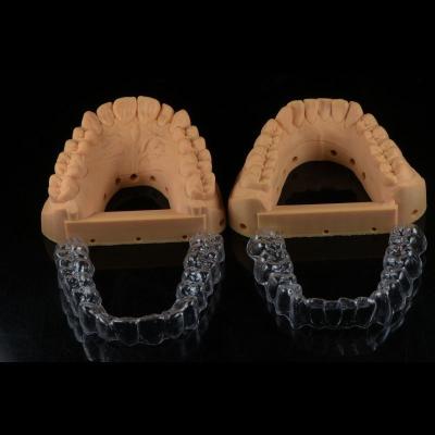 Chine Des aligneurs clairs et invisibles, des supports pour le traitement orthodontique à vendre