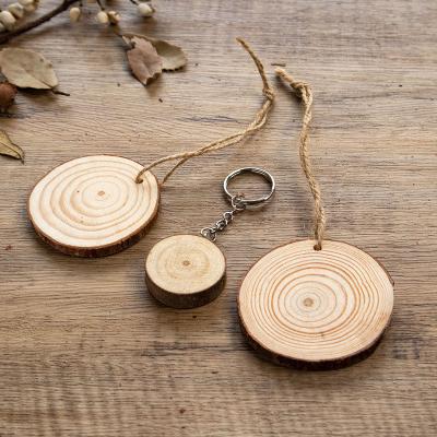 China Chinese Style Hotsale Cheap Wooden Slices Keychains Great For Promotional Gift for sale