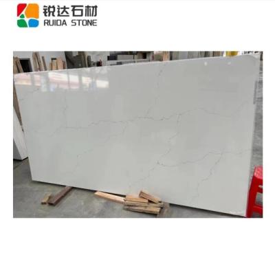 China New Scratch Resistance/High Temperature Resistance RUIDA Stone Artificial Quartz Calacatta Style Sheet Slab White Stone For Kitchen Counter Tops Office for sale