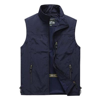 China Custom Wholesale Hot Sale 2022 Outdoor Men's Sleeveless Waterproof Vest Men Invest Jacket for sale