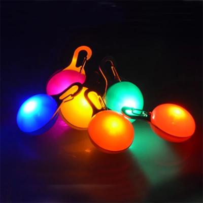 China Glowing Lights Pet Supply In Dark Dogs Pendants Collars Night Glowing Flashing Safety Led Pendant Flashing Light Dog Collar for sale