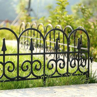 China Easily Assembled 23 Inch X 13 Inch Garden Decorative Folding Animal Barrier Fence Outdoor Decorative Flower Fence Border Barrier for sale