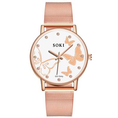 China New SOKI stainless steel day/date 2021 butterfly watch strap fashion simple scale female watch quartz watch for sale