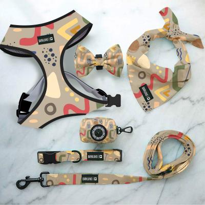 China Reflective Custom Dog Harness Leash Bonding Set With Poop Bag Holder for sale