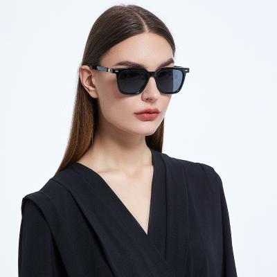 China Fashion Sunglasses 2022 New Women Custom Made Fashionable Square Logo Unisex Polarized Sunglasses for sale