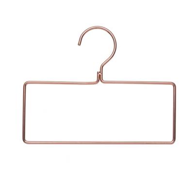 China Modern High Quality Luxury Iron PVD Finished Gold Round Square Scarf Coat Hanger Clothes Hander for sale