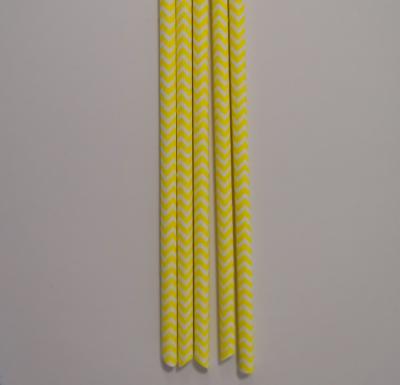 China Biodegradable Yellow Wave Pattern Headed Beverage Paper Disposable Straw for sale