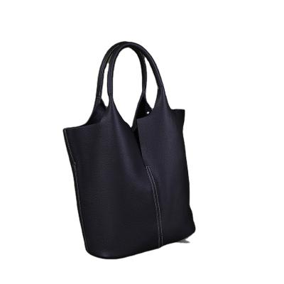 China Waterproof 2022 Designer New Fashion Trendy Women's Large Luxury Handbag Wholesale Genuine Leather Tote Bags for sale