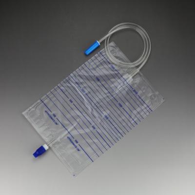 China PVC Disposable Urine Collection Bag Portable Urine Bag for sale