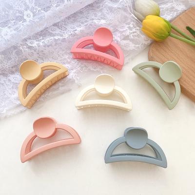 China Macaron Color Medium Plastic Clip Small Matte Woman Hair Claw For Korean Girls CC-21.05-C02 for sale