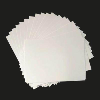 Chine Feuille blanche comme le lait de noyau de PVC d'impression offset d'A3 0.76mm à vendre