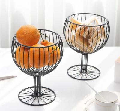 China Shop Things Price Cheap Nordic Shape Desktop Fruit Basket Cup Wine Metal Basket Storage Creative Crafts for sale