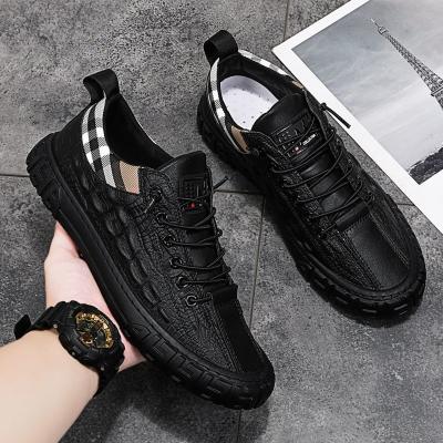 China 2021 New Men's Anti-slippery Casual Canvas Shoes Fashion Board Leather Shoes for sale