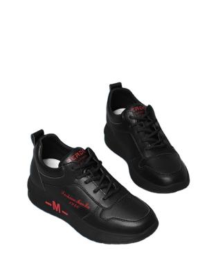 China 2021 High Quality Fashion Custom Logo Women's Breathable Lightweight Leatherette Sneakers Cushioning for sale