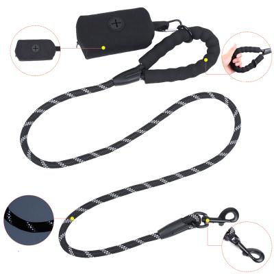 China New Thoughtful Pet Products Wholesale Running Accessories Portable Recycled Training Dog Leashes With Comfortable Padded Handle for sale