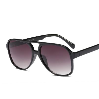 China Hot Selling Fashion Sunglasses Women Driving Sunglasses Men Shape Sunglasses for sale