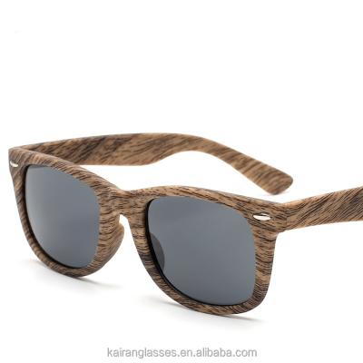 China Fashion Sunglasses Classic Color Wooden Sunglasses Vintage Unisex Sunglasses 2140 for sale