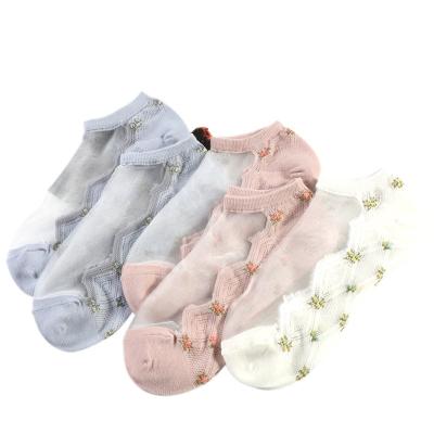 China Women's QUICK DRY Summer Lace Sheer Thin Elastic Ankle Socks Crystal Glass Silk Sheer Stockings for sale