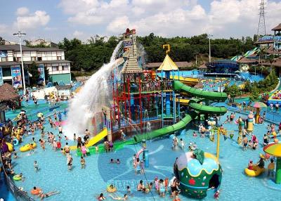 China Wasser-Spaß-Weltaqua-Spielplatz für Familie mit Eimer-Fiberglas-Wasserrutschen zu verkaufen