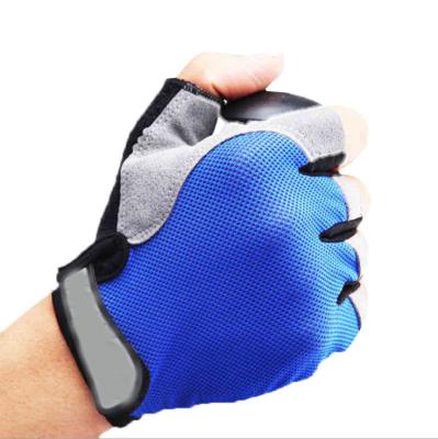 China Anti-smash Protective Gloves Breathable Sweat Absorbent Half-finger Sport Glove for sale