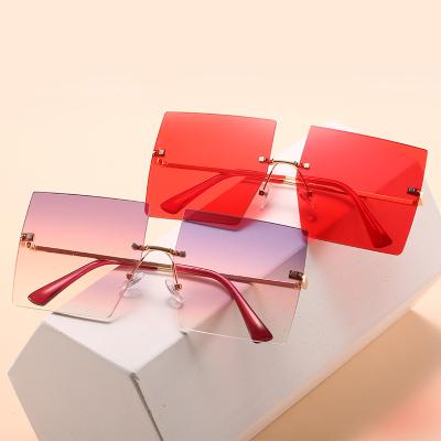 China 2021 Hot Selling Stylish Square Metal Sunglasses STP Fashion New Simple Fashion Rimless Sunglasses for sale