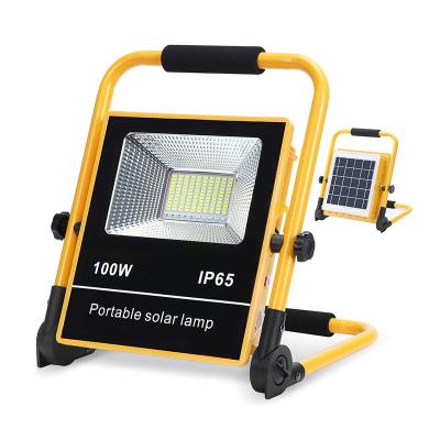 China Hot Selling LED Solar Street Light 100W 200W Portable Solar Construction Lamp Solar Rechargeable Flood Light for sale