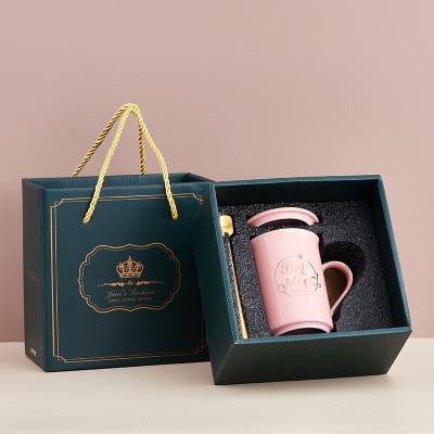 China Sustainable Valentine's Day Couples Mug Set With Spoon New Design Couples Travel Mug for sale