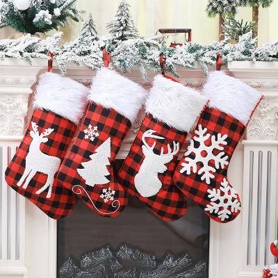 China Christmas New Year's Day 2022 Christmas Grid Sock Red Black Christmas Tree Decorums Home Decorative Decorations Christmas Stocking Candy Gift Sack Christmas Bag for sale