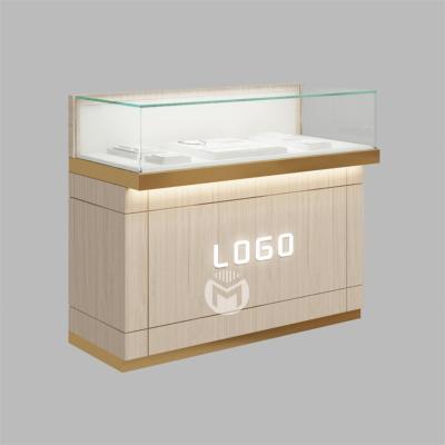 China Professional High Quality Shopping Mall Customization Jewelery Showcase Classic Jewelry Display Furniture for sale