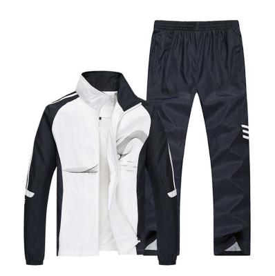 China Breathable Custom Sports Wear Mens Tracksuit Latest Training And Jogging Wear for sale