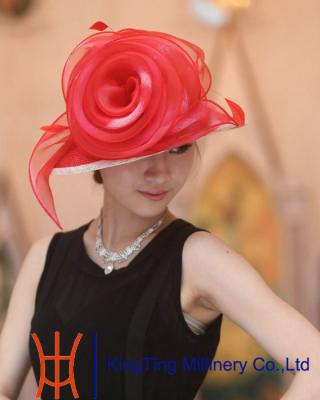 Chine Le chapeau de paille des femmes adaptées aux besoins du client par été avec la grande fleur Fascinators d'organza à vendre